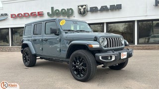 2025 Jeep Wrangler Sahara 4xe One-Touch Power Top