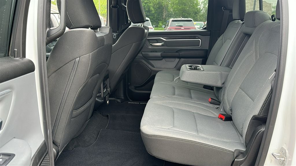 2022 RAM 1500 Big Horn Crew Cab 4x4 5'7' Box
