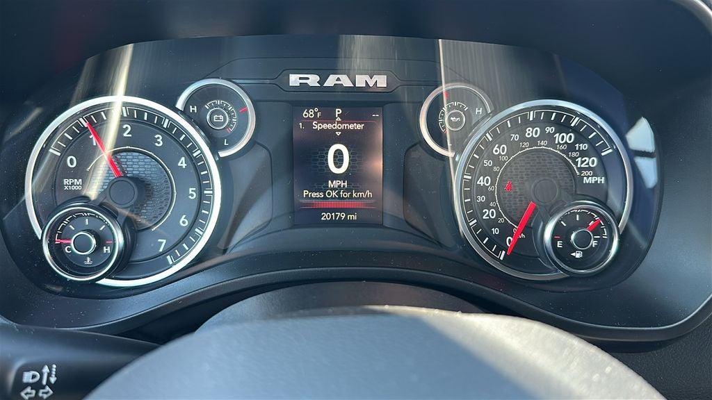 2024 RAM 1500 Tradesman Crew Cab 4x4 5'7' Box