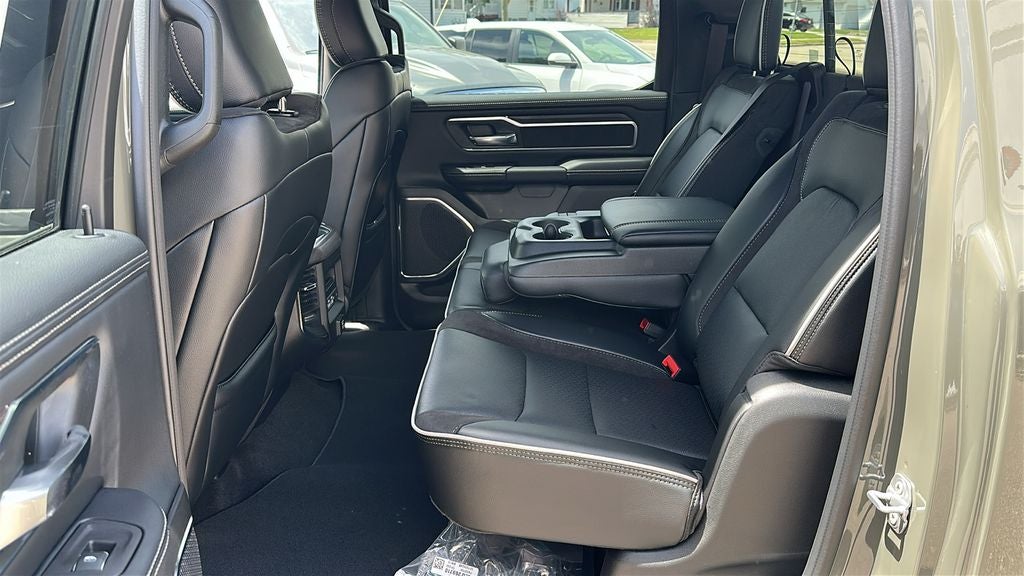 2026 RAM 1500 Laramie Crew Cab 4x4 5'7' Box
