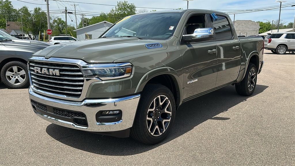 2026 RAM 1500 Laramie Crew Cab 4x4 5'7' Box