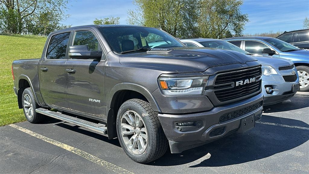 2020 RAM 1500 Laramie Crew Cab 4x4 5'7' Box