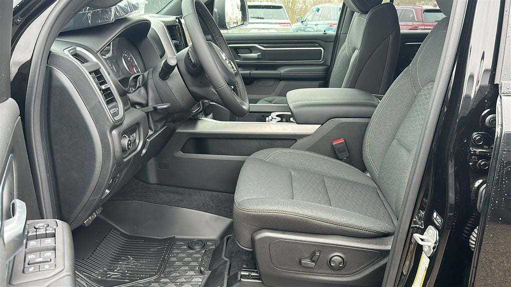 2026 RAM Ram 1500 RAM 1500 BIG HORN CREW CAB 4X4 6'4' BOX