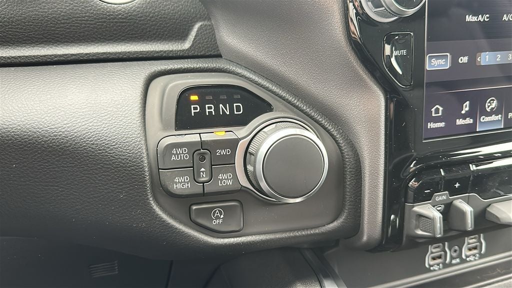 2026 RAM Ram 1500 RAM 1500 BIG HORN CREW CAB 4X4 6'4' BOX