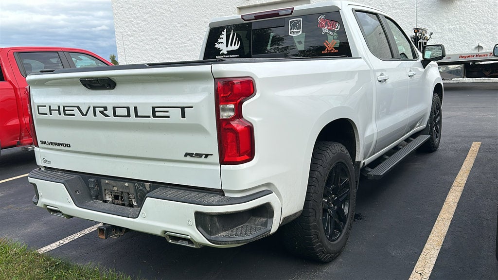 2022 Chevrolet Silverado 1500 4WD Crew Cab Short Bed RST