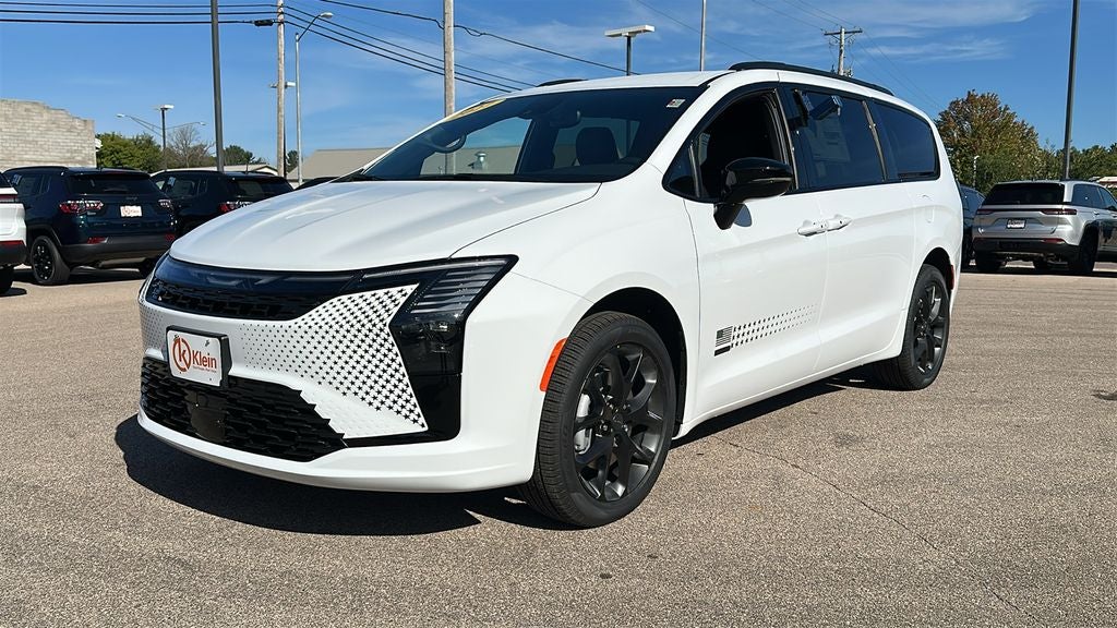 2027 Chrysler Pacifica PACIFICA SELECT AWD