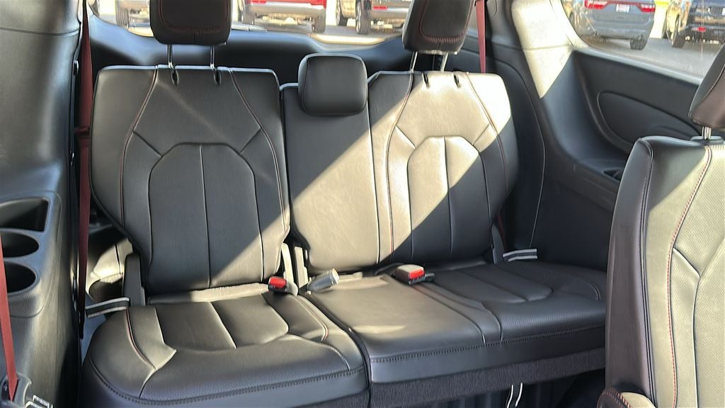 2027 Chrysler Pacifica PACIFICA SELECT AWD