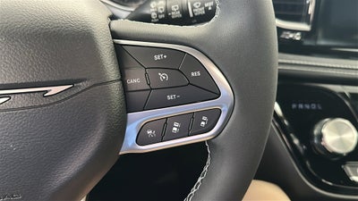 2027 Chrysler Pacifica PACIFICA SELECT AWD