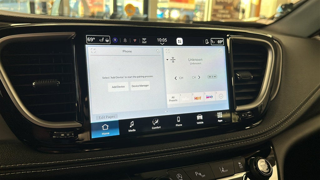 2027 Chrysler Pacifica PACIFICA SELECT AWD