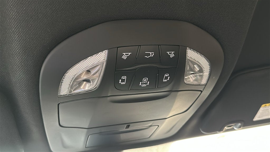 2027 Chrysler Pacifica PACIFICA SELECT AWD