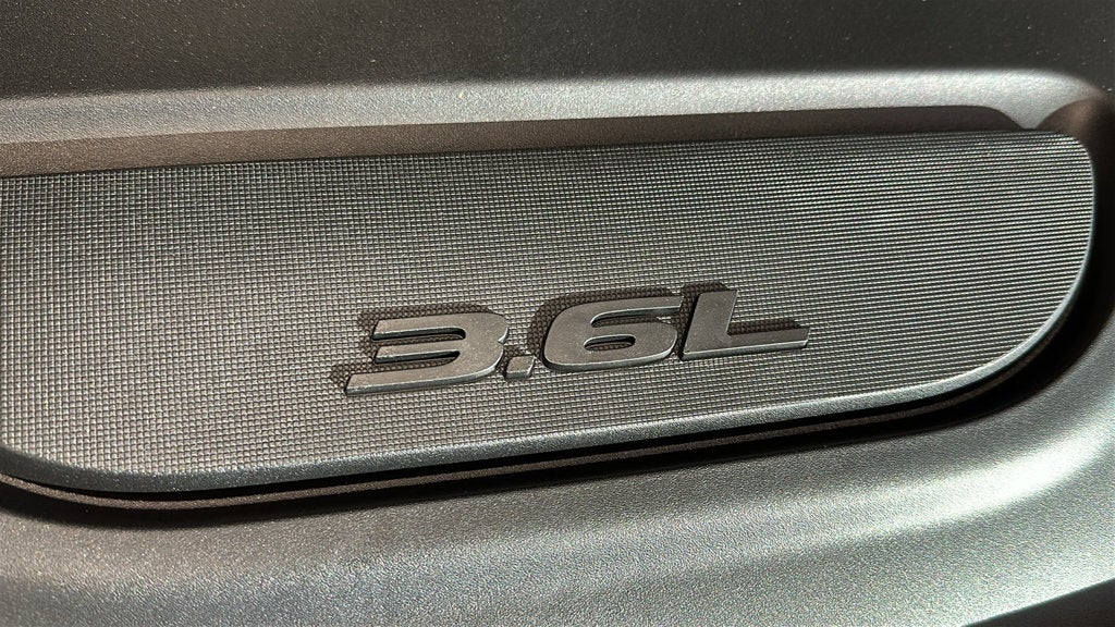 2027 Chrysler Pacifica PACIFICA SELECT AWD