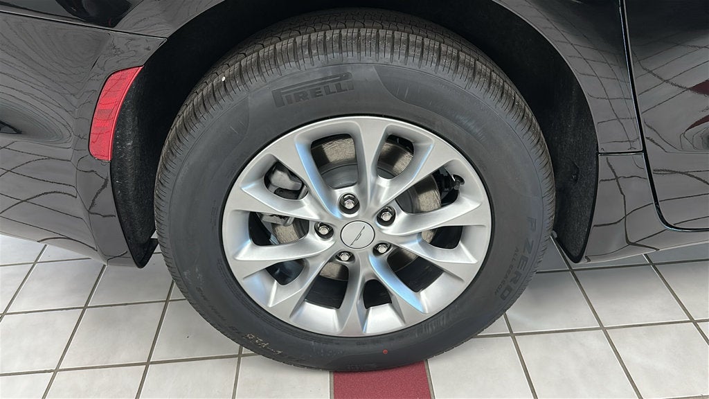 2027 Chrysler Pacifica PACIFICA SELECT AWD