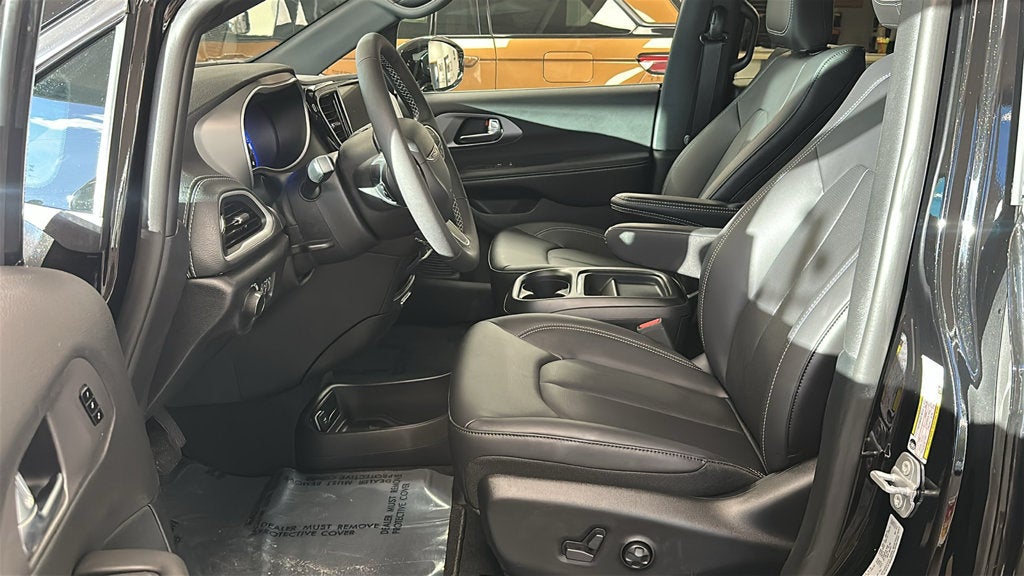 2027 Chrysler Pacifica PACIFICA SELECT AWD