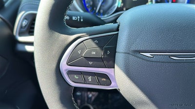 2027 Chrysler Pacifica PACIFICA SELECT AWD