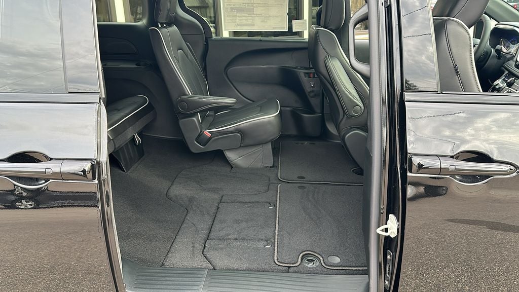 2026 Chrysler Pacifica PACIFICA LIMITED AWD