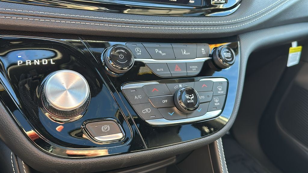 2026 Chrysler Pacifica PACIFICA LIMITED AWD