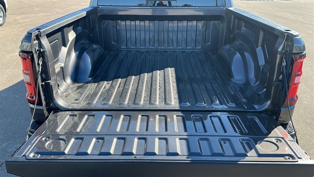 2026 RAM Ram 1500 RAM 1500 WARLOCK CREW CAB 4X4 5'7' BOX