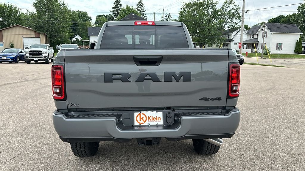 2026 RAM Ram 2500 RAM 2500 BLACK EXPRESS CREW CAB 4X4 6'4' BOX
