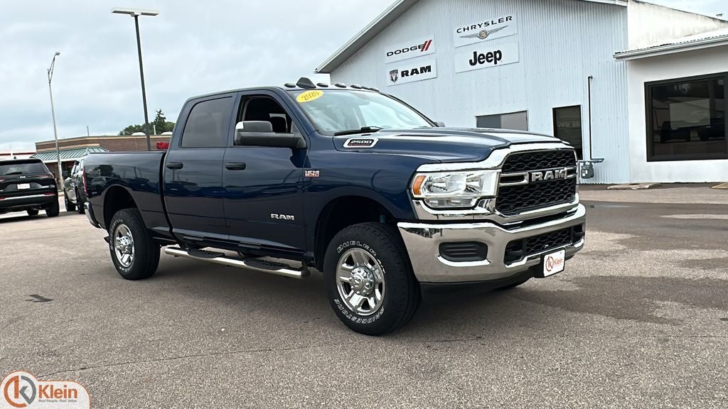 2020 RAM 2500 Tradesman Crew Cab 4x4 6'4' Box