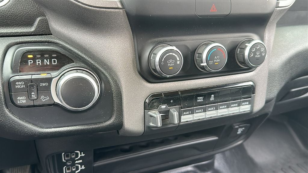 2020 RAM 2500 Tradesman Crew Cab 4x4 6'4' Box
