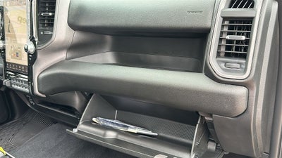 2026 RAM 2500 RAM 2500 BLACK EXPRESS CREW CAB 4X4 6'4' BOX