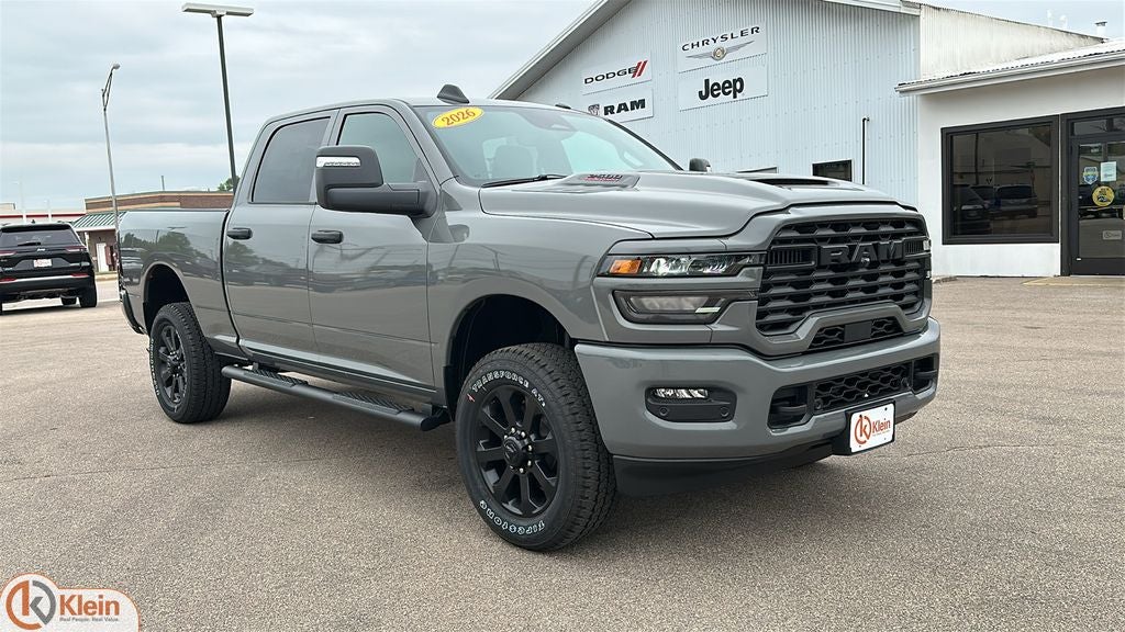 2026 RAM Ram 2500 RAM 2500 BLACK EXPRESS CREW CAB 4X4 6'4' BOX