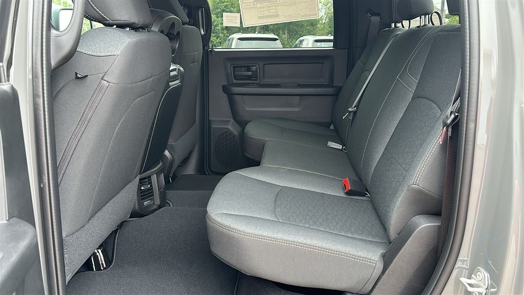 2026 RAM Ram 2500 RAM 2500 BLACK EXPRESS CREW CAB 4X4 6'4' BOX