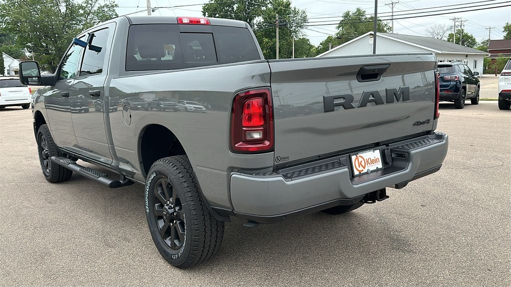 2026 RAM Ram 2500 RAM 2500 BLACK EXPRESS CREW CAB 4X4 6'4' BOX