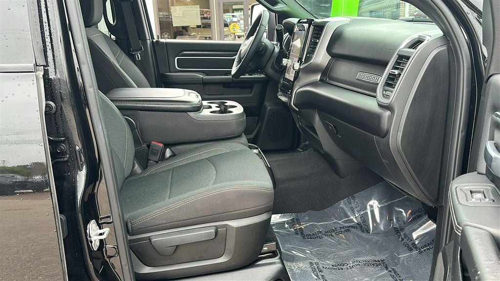 2025 RAM 2500 Big Horn Crew Cab 4x4 6'4' Box