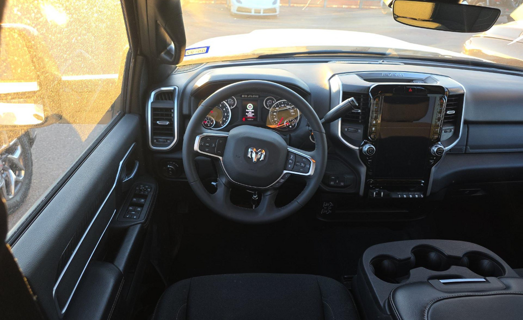 2025 RAM 2500 Big Horn Crew Cab 4x4 6'4' Box