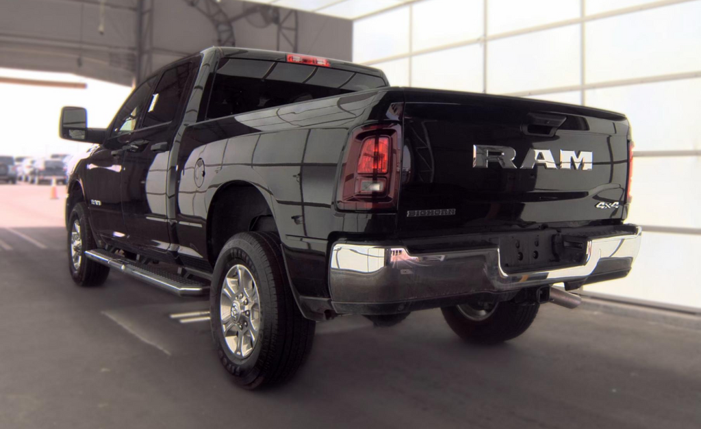 2025 RAM 2500 Big Horn Crew Cab 4x4 6'4' Box