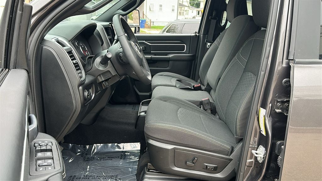 2025 RAM 2500 Big Horn Crew Cab 4x4 6'4' Box