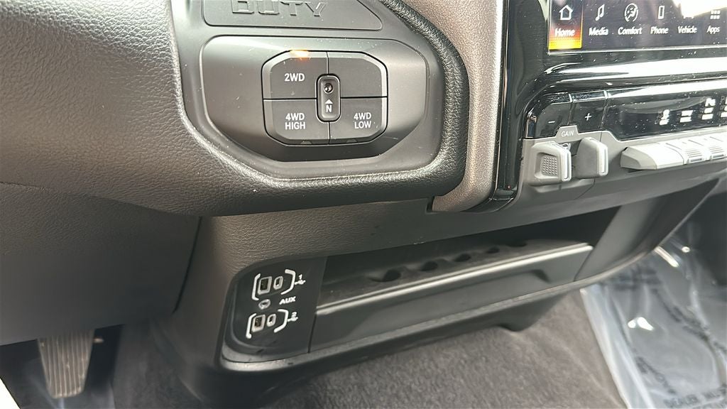 2025 RAM 2500 Big Horn Crew Cab 4x4 6'4' Box